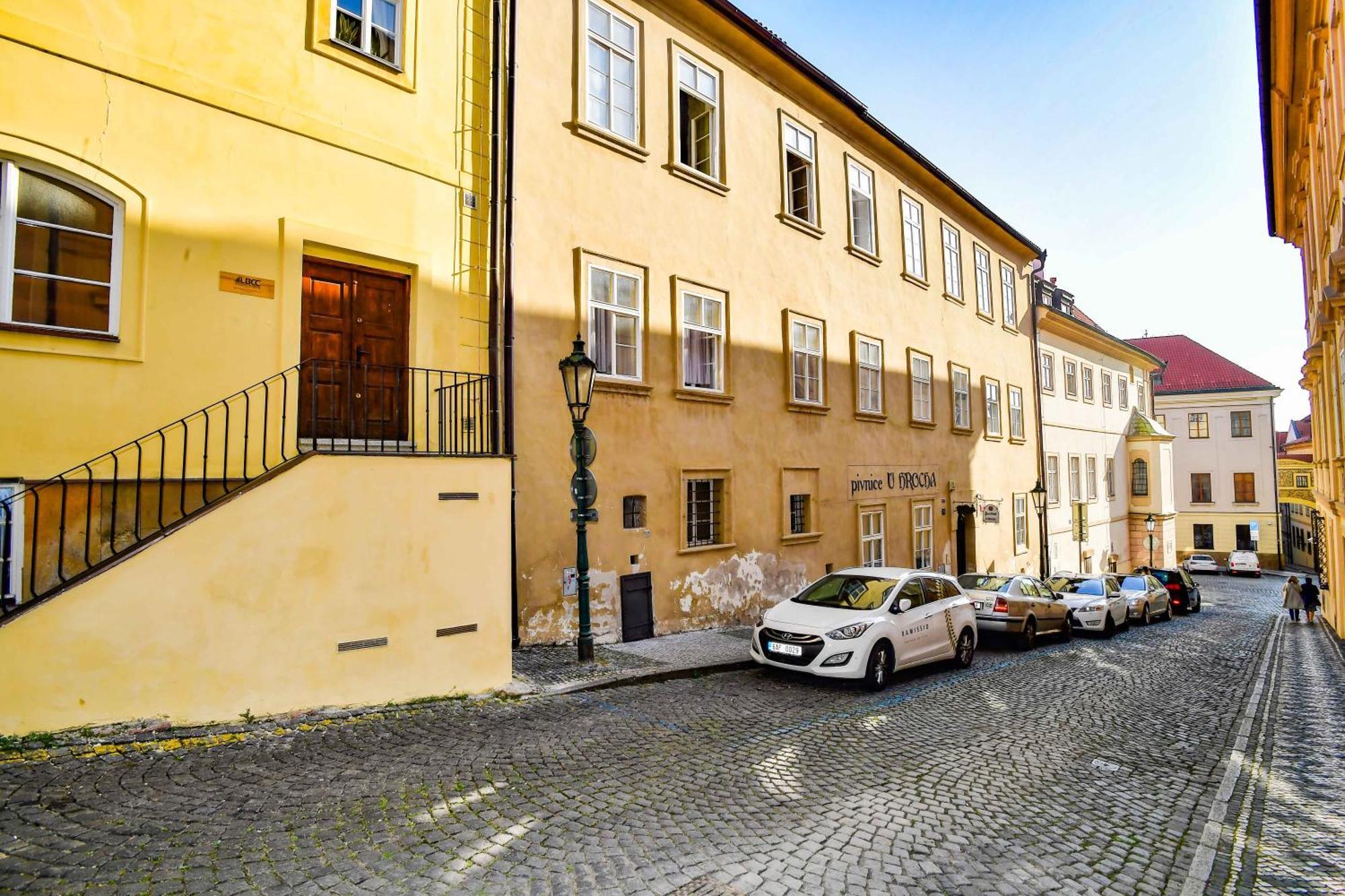 Romantic Under The Castle Praag
